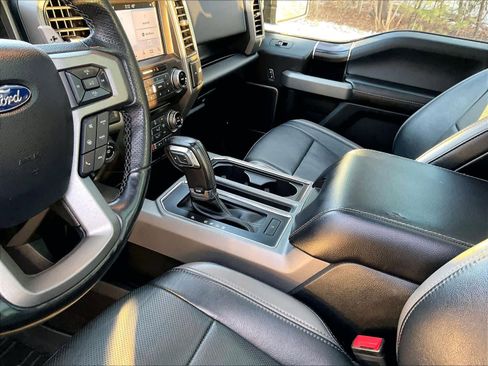 Used 2018 Ford F150 Raptor w/ Equipment Group 802A Luxury image 20