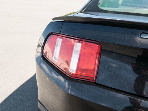 Used 2012 Ford Mustang GT w/ Brembo Brake Pkg image 13