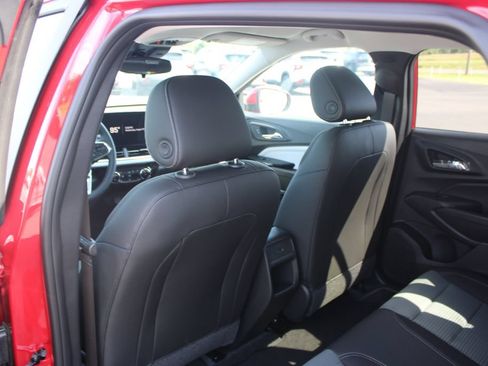 New 2026 Chevrolet Trax LT w/ Driver Confidence Package FWD image 26