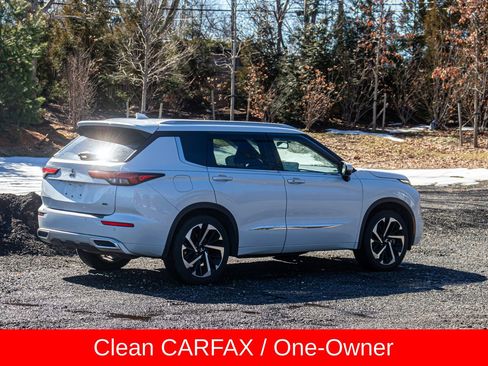 Used 2022 Mitsubishi Outlander SEL image 9