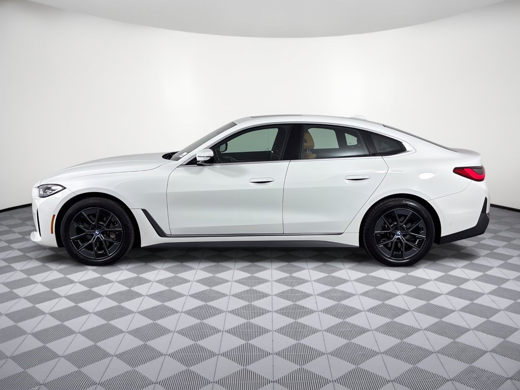 Used 2023 BMW i4 eDrive35 w/ Premium Package RWD image 2