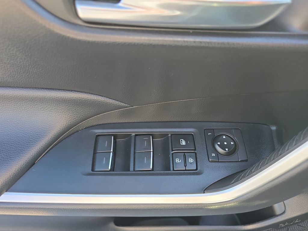 Used 2023 Toyota RAV4 XLE w/ Convenience Package AWD/4WD image 23