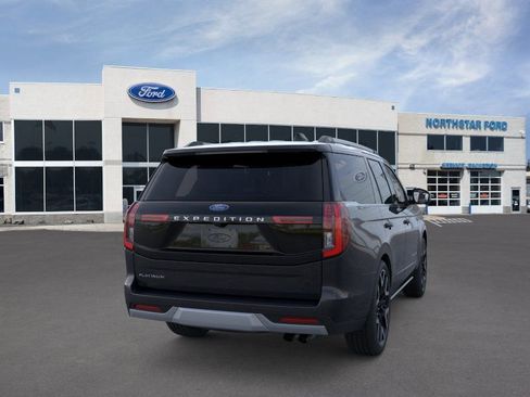 New 2026 Ford Expedition Platinum image 8