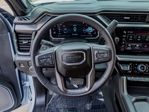 Used 2026 GMC Sierra 3500 Denali Ultimate image 19