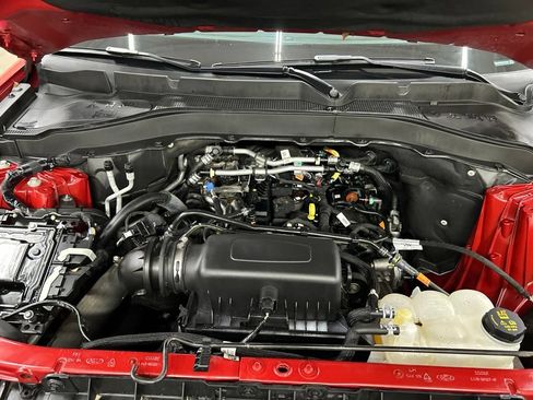 Certified 2024 Ford Explorer XLT w/ Equipment Group 202A AWD/4WD image 30