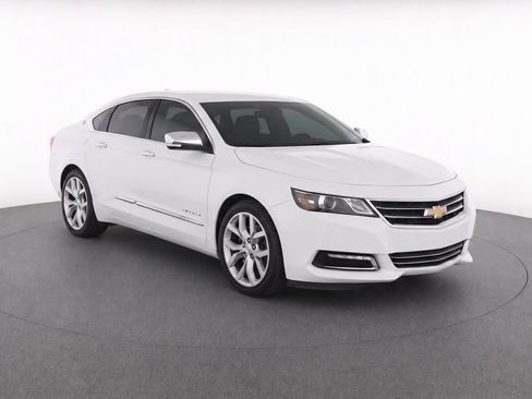 Used 2017 Chevrolet Impala Premier w/ Enhanced Convenience Package FWD image 2