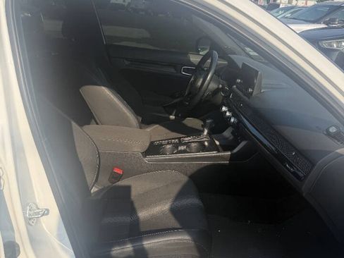 Used 2022 Honda Civic Sport image 6