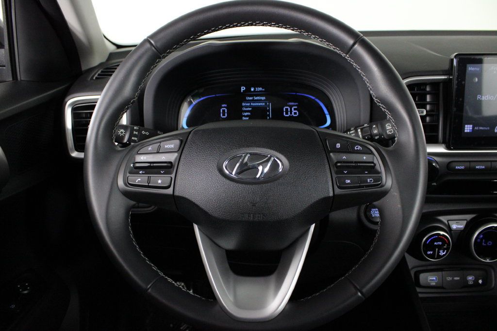 Certified 2026 Hyundai Venue SEL FWD image 10