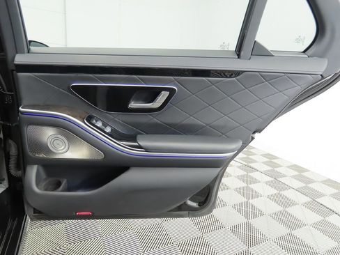 Used 2022 Mercedes-Benz S 500 4MATIC image 28