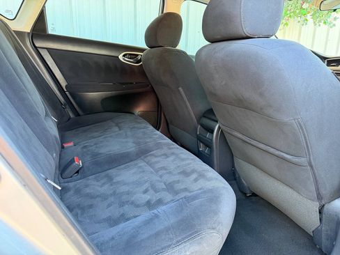 Used 2013 Nissan Sentra SV FWD image 16