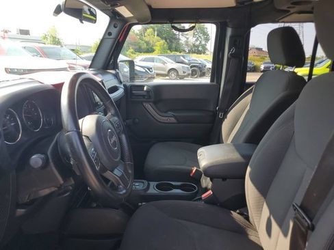 Used 2017 Jeep Wrangler Unlimited Sport AWD/4WD image 11