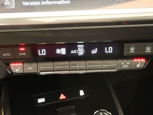 Used 2023 Audi Q4 e-tron Premium Plus w/ Premium Plus image 33