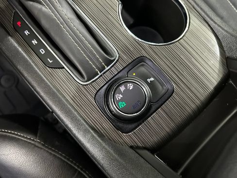 Used 2019 GMC Acadia SLT w/ LPO, Floor Liner Package AWD/4WD image 20