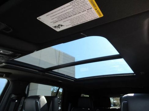 Used 2023 Cadillac Escalade Premium Luxury image 26