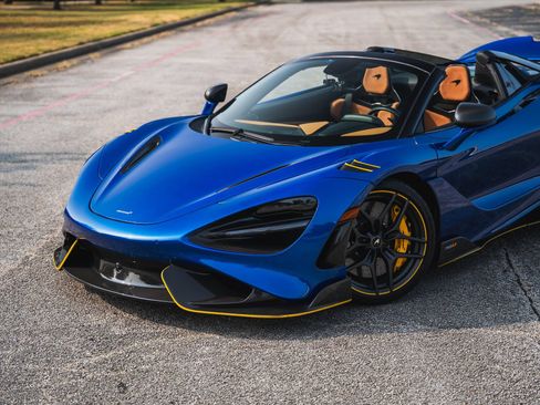Used 2022 McLaren 765LT RWD image 3