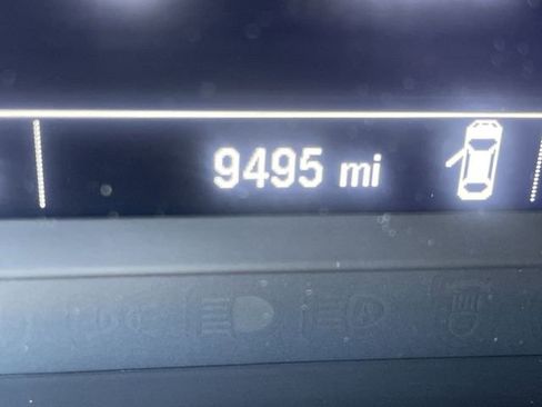 Used 2023 Chevrolet TrailBlazer RS w/ Sun and Liftgate Package image 12