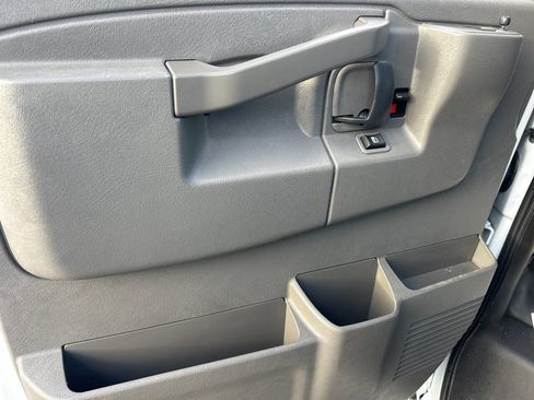 Used 2019 Chevrolet Express 2500 w/ Driver Convenience Package image 11