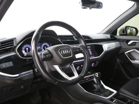 Used 2020 Audi Q3 2.0T Premium AWD/4WD image 15