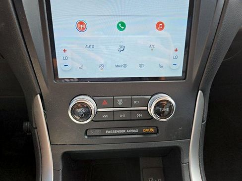 Certified 2024 Ford Edge SEL w/ Convenience Package AWD/4WD image 19
