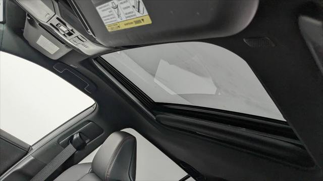 Used 2024 Toyota RAV4 XSE AWD/4WD image 16