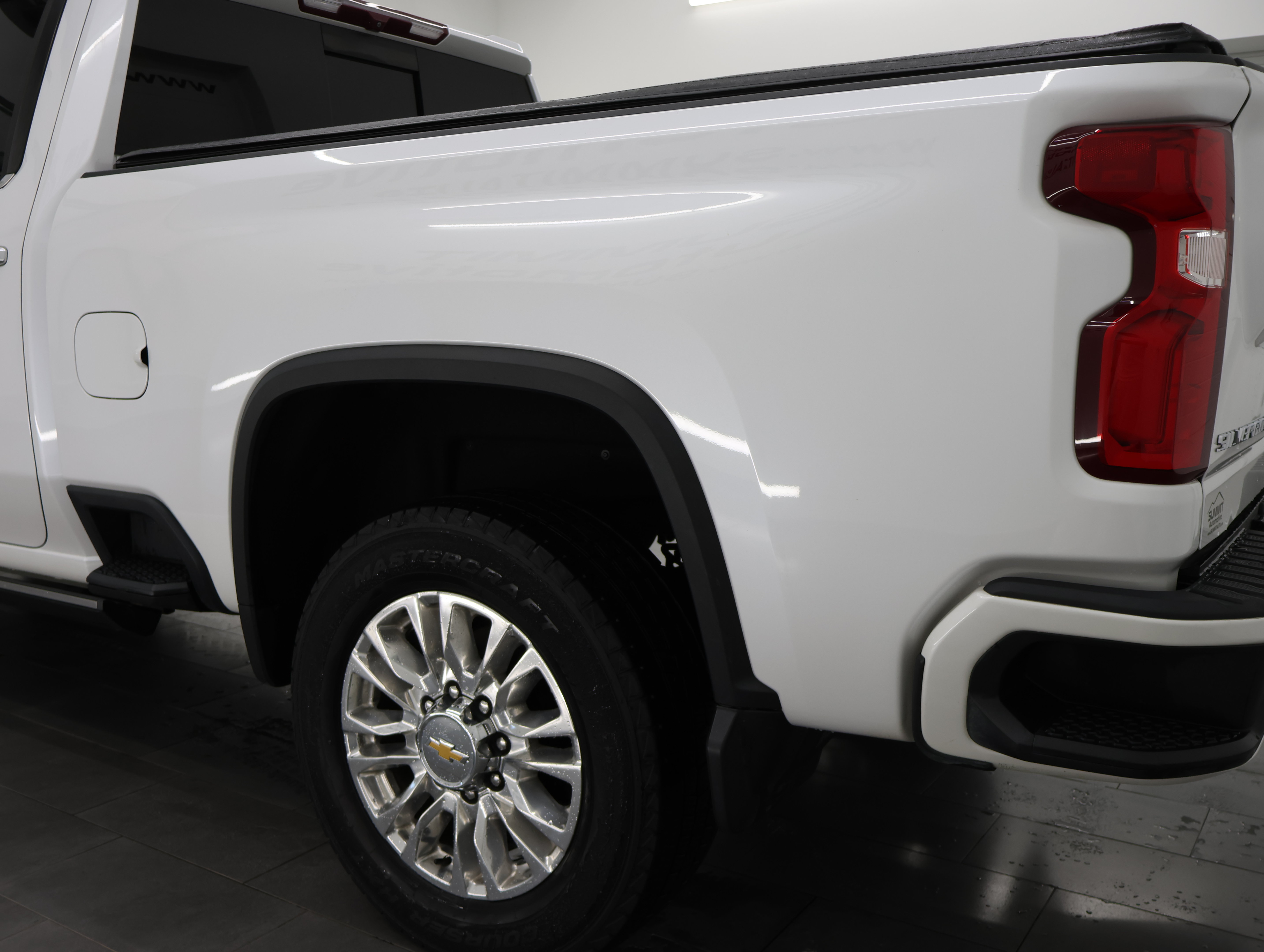 Used 2022 Chevrolet Silverado 2500 High Country w/ Safety Package II AWD/4WD image 38