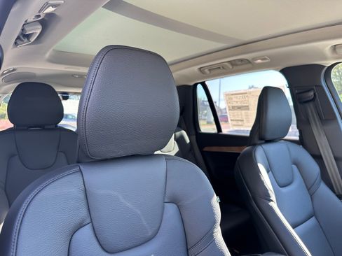 Used 2025 Volvo XC90 B6 Plus w/ Protection Package Premier image 9