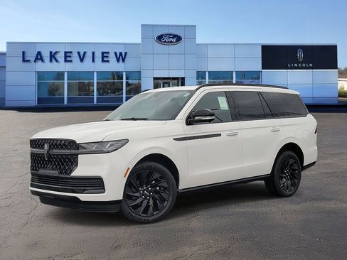New 2026 Lincoln Navigator Reserve w/ Jet Appearance Package image 1