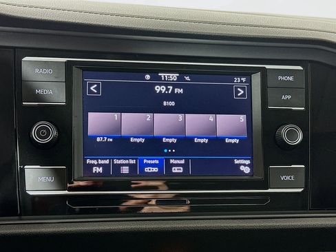 Used 2024 Volkswagen Jetta SE image 14