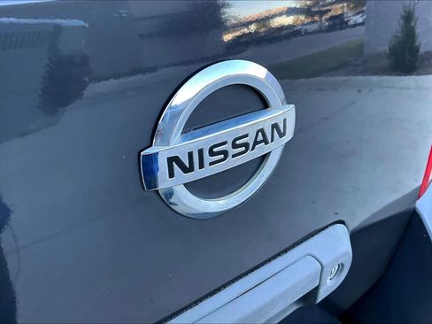 Used 2015 Nissan Xterra S image 9