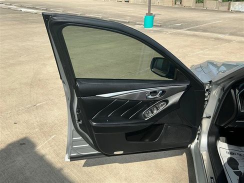 Used 2015 INFINITI Q50 AWD w/ Moonroof Package image 25