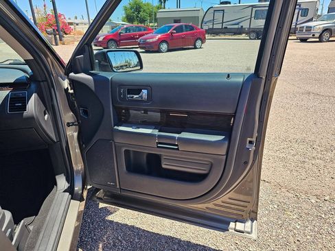 Used 2012 Ford Flex SEL w/ Equipment Group Order Code FWD image 10