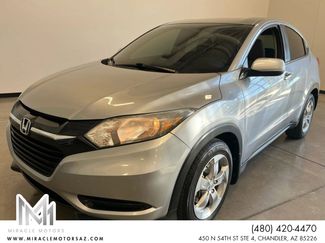 Used 2017 Honda HR-V LX image 1
