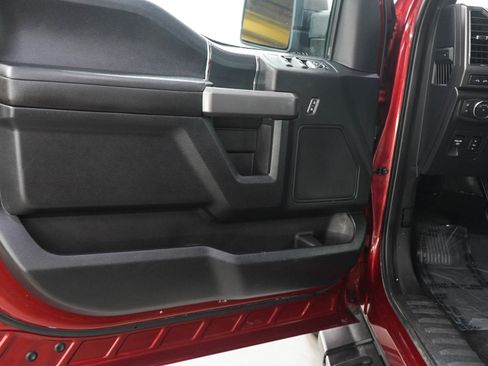 Used 2019 Ford F150 XLT w/ Equipment Group 302A Luxury AWD/4WD image 17