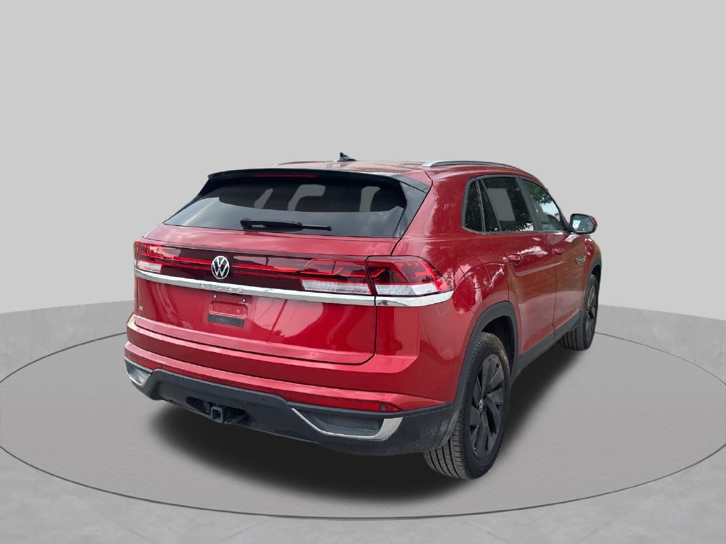 Used 2025 Volkswagen Atlas Cross Sport SE w/ Panoramic Sunroof Package FWD image 37