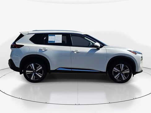 Used 2023 Nissan Rogue SL FWD image 5