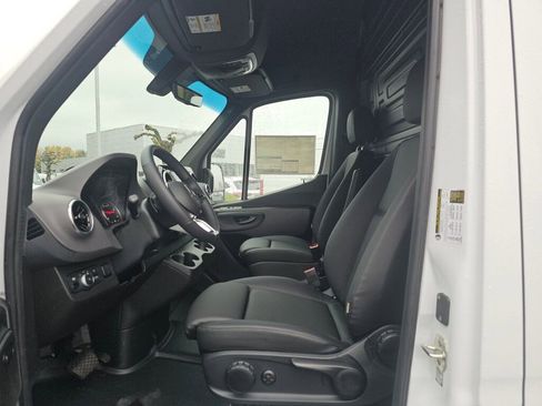 New 2025 Mercedes-Benz Sprinter 2500 image 19