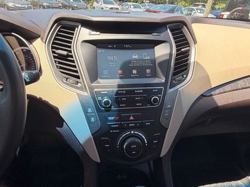 Used 2017 Hyundai Santa Fe Sport AWD/4WD image 28