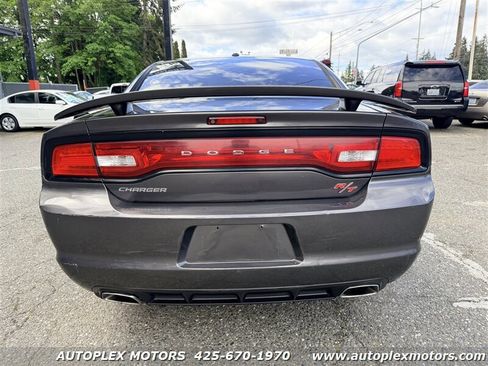 Used 2013 Dodge Charger R/T RWD image 7