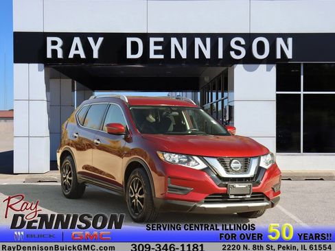 Used 2020 Nissan Rogue S image 1