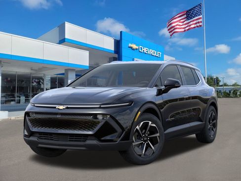 New 2026 Chevrolet Equinox EV LT image 6
