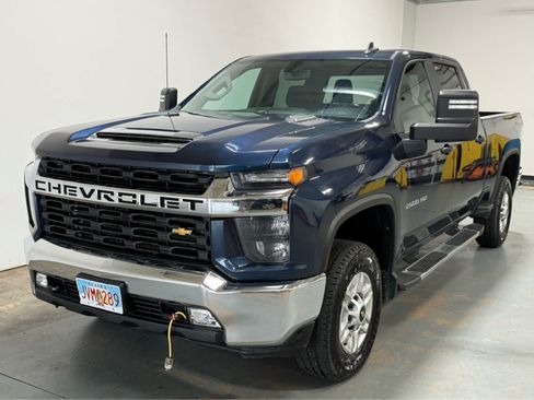 Used 2022 Chevrolet Silverado 2500 LT w/ Convenience Package AWD/4WD image 1