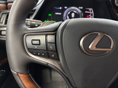 Used 2024 Lexus ES 300h w/ Technology Package FWD image 20