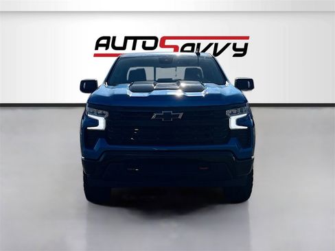 Used 2024 Chevrolet Silverado 1500 LT Trail Boss w/ LT Trail Boss Premium Package image 2