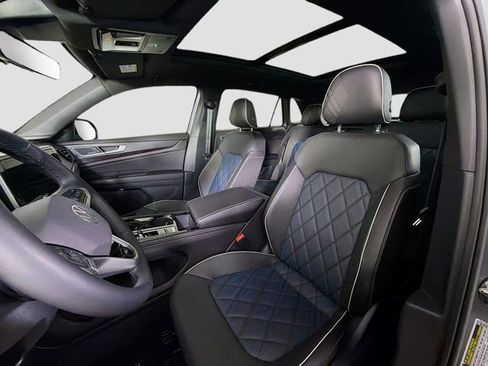 New 2026 Volkswagen Atlas Cross Sport SEL Premium R-Line image 11