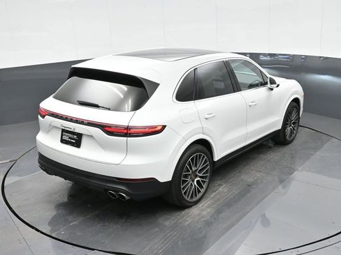 Certified 2021 Porsche Cayenne S image 30