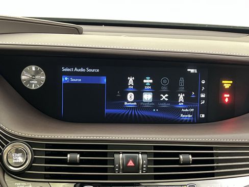 Used 2018 Lexus LS 500 w/ Accessory Package (Z2) image 16