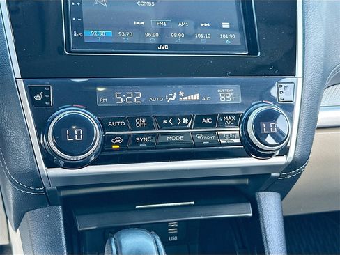 Used 2018 Subaru Outback 2.5i Premium image 15