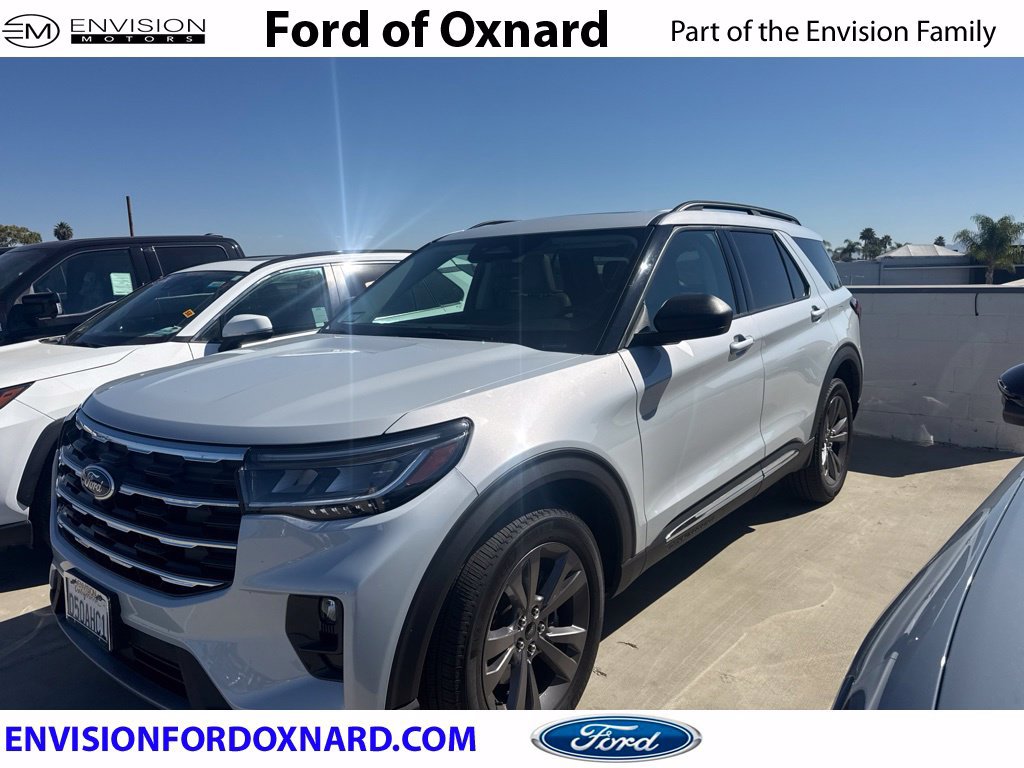 Used 2025 Ford Explorer Active w/ Active Comfort Package AWD/4WD image 1
