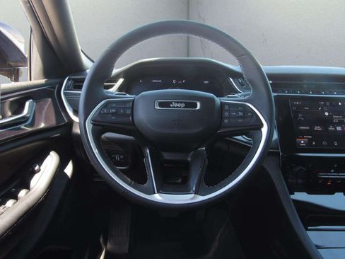 Used 2023 Jeep Grand Cherokee L Laredo RWD image 23