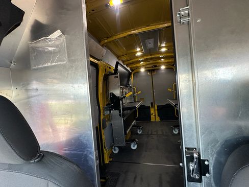 Used 2022 Ford Transit 250 148 High Roof Extended w/ Parcel Delivery Package RWD image 28